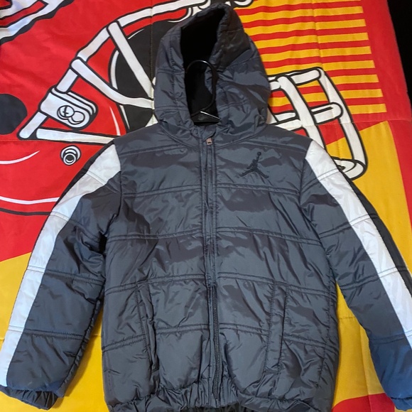 Boys Jordan Coat - Picture 1 of 1
